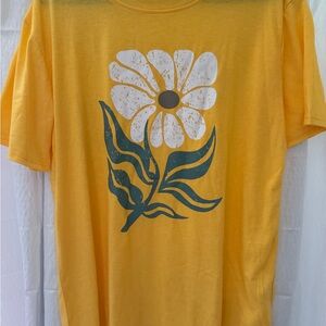 Green and Yellow Graphic Tee with Relaxed Fit